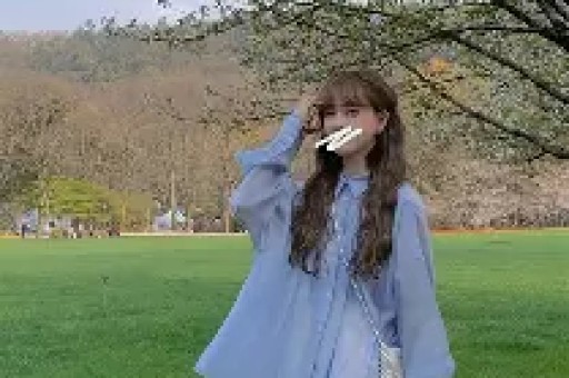 热搜上“13岁女演员打扮性感走红毯”事件：永远不要低估人性的恶